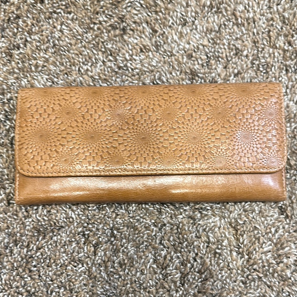 Hobo tan wallet